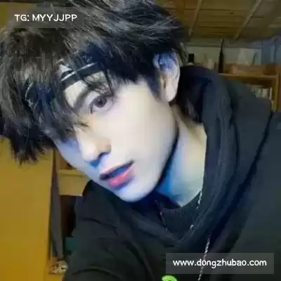 滑璇鸣